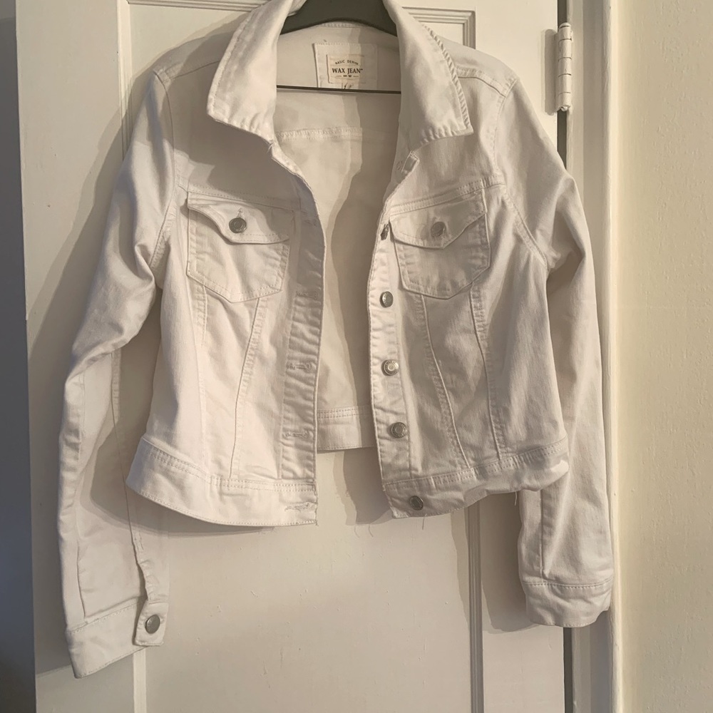Woman’s White Denim Jacket